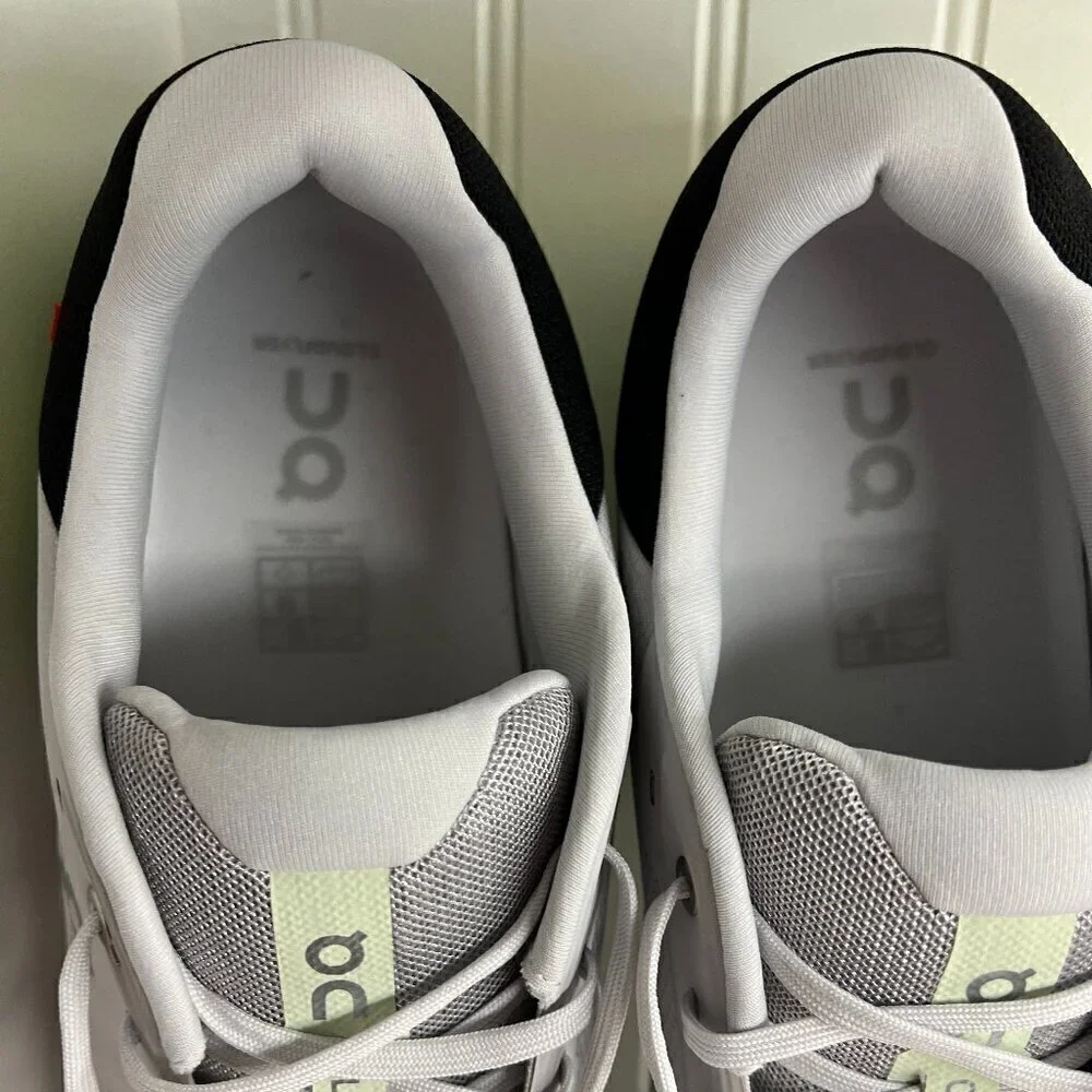 On Running Cloudflyer 4 Sneaker in Glacier/Meadow Color Size  14